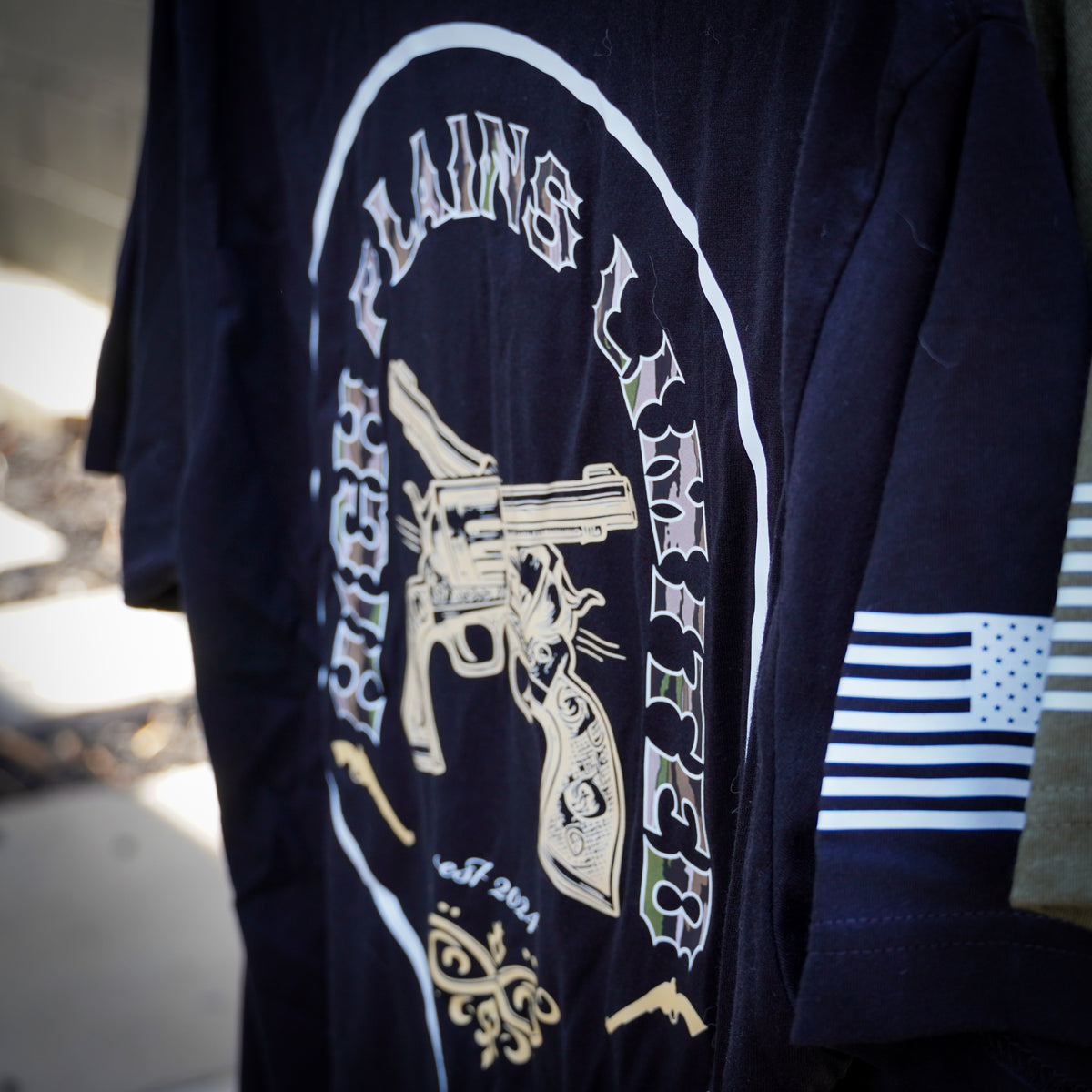 Outlaw Signature tee